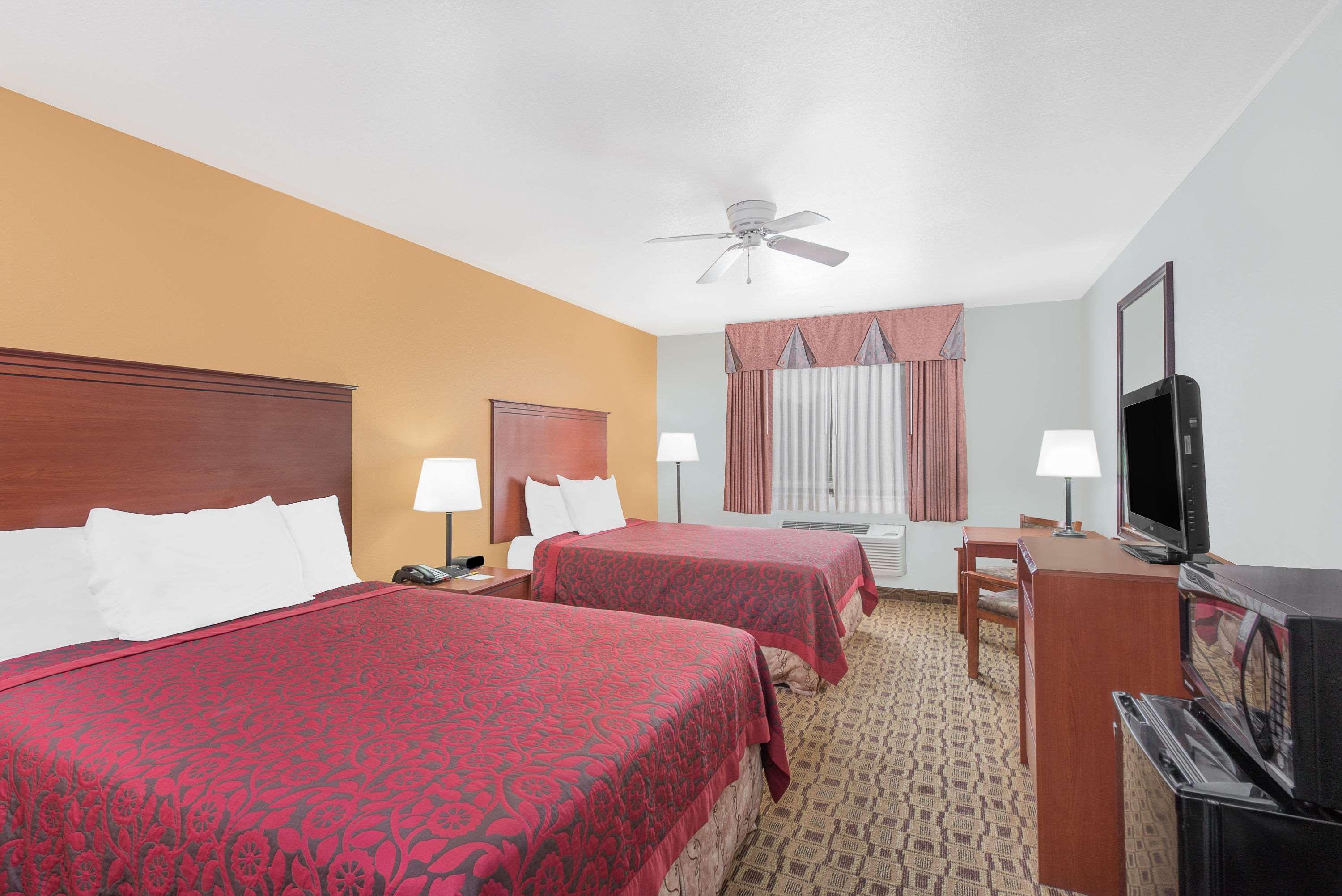 Days Inn By Wyndham Lamar Exterior foto